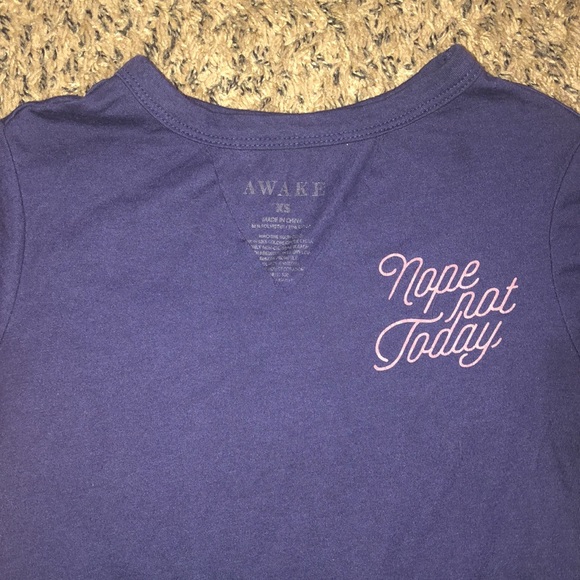 Cute tee - Picture 2 of 2